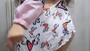 Latina Twerking in Lingerie with Big Ass