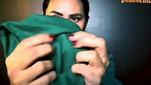 Latex gloves dominate in fetish play