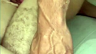 focking curvy babe with natural tits in bathroom 😍