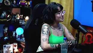 Martina Olivera in Public Glamour Sex Close-Up