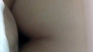 Homemade wife twerks horny and amateur