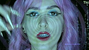 Italian goddess hypnotizes with long nails and fetish play