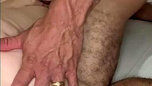 focking curvy babe with natural tits in bathroom 😍