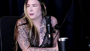 Intense Glamour Moments Alice Vasconcelos And Raphaela Savanah In Bisexual Group Action On Sheer Red