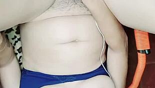 que sabroso se siente este enorme pollon bien profundo y mira como sale mi leche a chorros babe