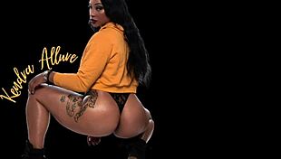 Brittney shows off her new toy and masturbates for her fans 😍