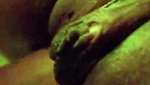 close up latina clit view