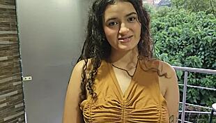 I give my boyfriend a blow job to start our day and then we have sex