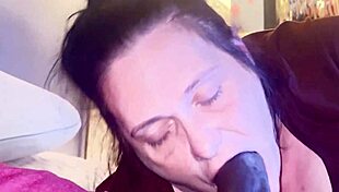 hot thick midget suck and slurping on a bbc