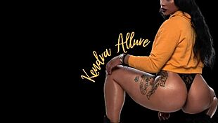 Brittney shows off her new toy and masturbates for her fans 😍