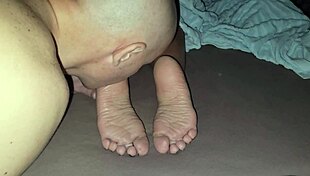 he licked stepmother's soles and cum on them