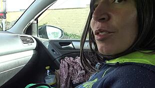 Amateur stepmom surprises virgin stepson with a birthday handjob