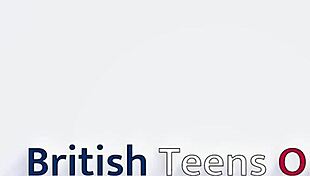 Spanish milf’s pussy eaten out in hot homemade action! 🔥