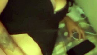 Andaba Caliente y Me Terminó Cogiendo Enfrente de Mi Cornudo