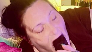 hot thick midget suck and slurping on a bbc