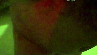 Kolkata Girl Giving Blowjob To Tamil Boy