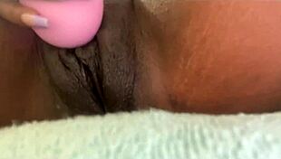 Clit sucking holiday in the USA made me cum hard