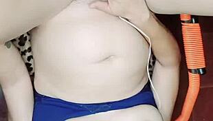 que sabroso se siente este enorme pollon bien profundo y mira como sale mi leche a chorros babe