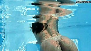 Angelica Heart Shows Big Tits In Public Bathing