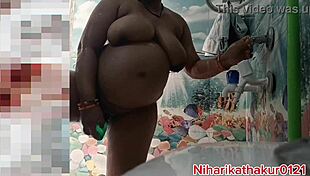 i'm BATHING in the BATHROOM with PUSSY FUCKING you guess