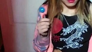 Bonneyuwu - Savoring 3 25 Lollipops in Solo Tease