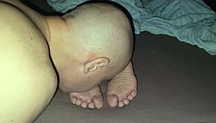 he licked stepmother's soles and cum on them