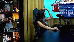 I, Belinha Baracho, grabed the host, kissed him delishously, and grabed his hot dick - podcast púpum no barraco