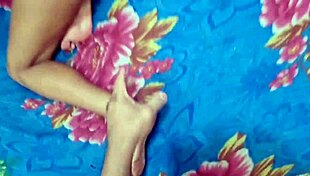 ela implora para ser fodida na bunda