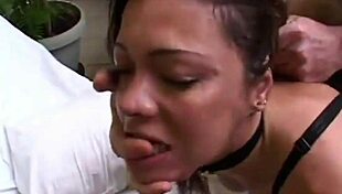 I love this morena gostosa moaning while giving anal