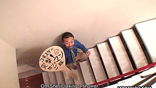 日本人主婦の三輪西木が幸運な男に近所のオーラル快楽を提供