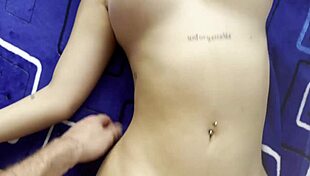 went to see big tits on street 😍