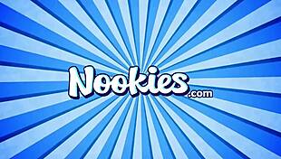 Ω άνθρωπε, βλέπω την αδύνατη 19χρονη Daisy Fox να παίρνει σπέρμα στο ντόνατς της!