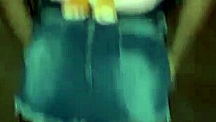 Latina amateur offers her ass in public outdoor brazilian scene.