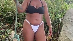 Hairy African Lesbians Fucking On Beach