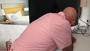 Karissa Koxx, Mature Milf, Fixes More Than Just TV, Huh?