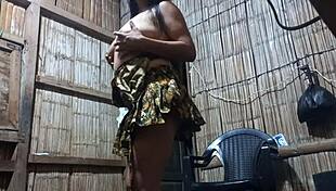 la nueva diva rebelde del porno realiza su primer baile erotico con big tits y ass.