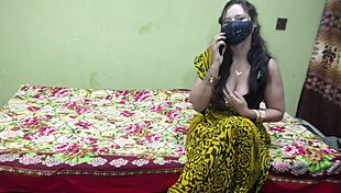 omg, this pakistani hot aunty called her guy over and took his dick in her ass, hindi audio 🔥
