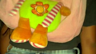 Latina amateur offers her ass in public outdoor brazilian scene.