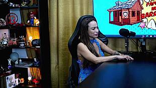 I, Belinha Baracho, grabed the host, kissed him delishously, and grabed his hot dick - podcast púpum no barraco