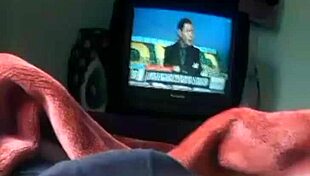 Young girl wakes up horny, masturbates in bed 😏