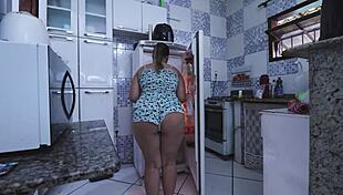 Big Ass Brunette Cooks and Takes Anal in Homemade Video