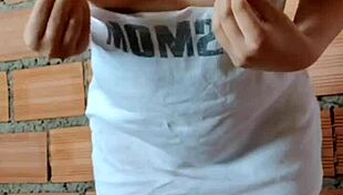 Horny Peruvian Babe Sends Homemade Pack of Her Beautiful Little Ass