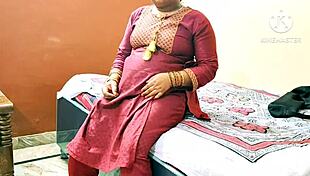 indian desi bhabhi fucking gym boys with big tits 😏