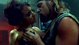 lets fuck this fishnet babe in the dark alley