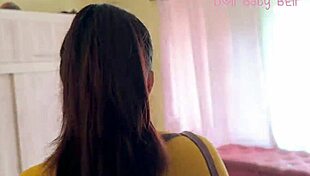 PEQUEÑA JOVEN SALE DE SU CASA A VIVIR SOLA POR PRIMERA VEZ