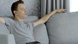 The bitchy European teen stepsister Sarah Cute gave me a deepthroat blowjob.