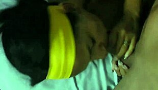 marido me levou no massagista e ficou na sala de espera o que ele n�o sabia era que a massagem era com final feliz dei para o massagista sem camisinha parte 4