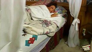 oh wow, lazy darling's boyfriend visits for intense fingering, assfucking, and missionary!