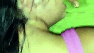 Thais vizinha gostosa offering her ass on fours