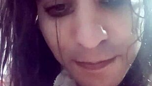 Learn how to suck for ultimate male pleasure in this retro tutorial.